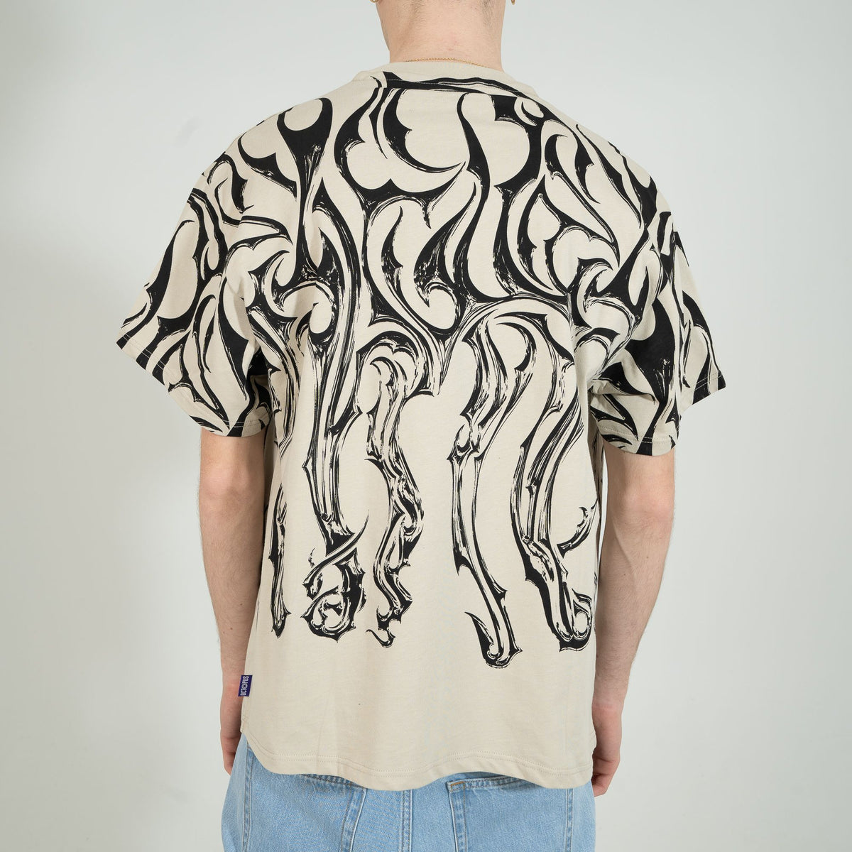 OCTOPUS TRIBAL BLADE TEE BY LUCA DEVINU ICE